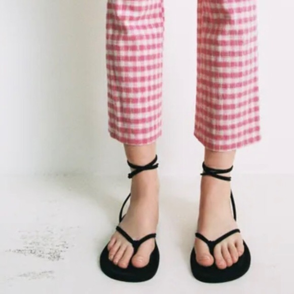 🔆NEW Zara Strappy Sandals